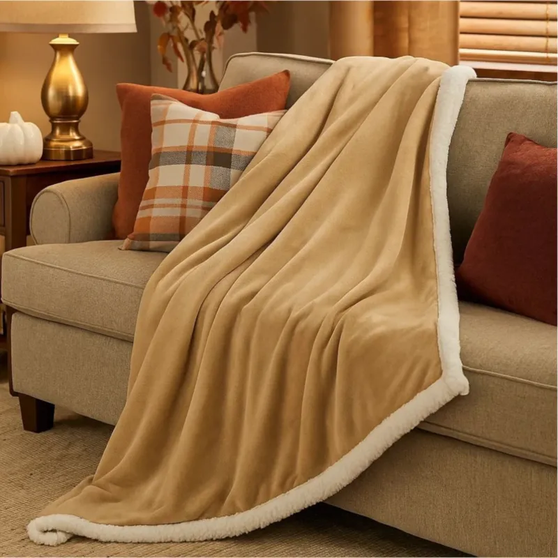 Dostępne od ręki Koc dwustronny poliestrowy 130x170 cm Beige e Bianco -