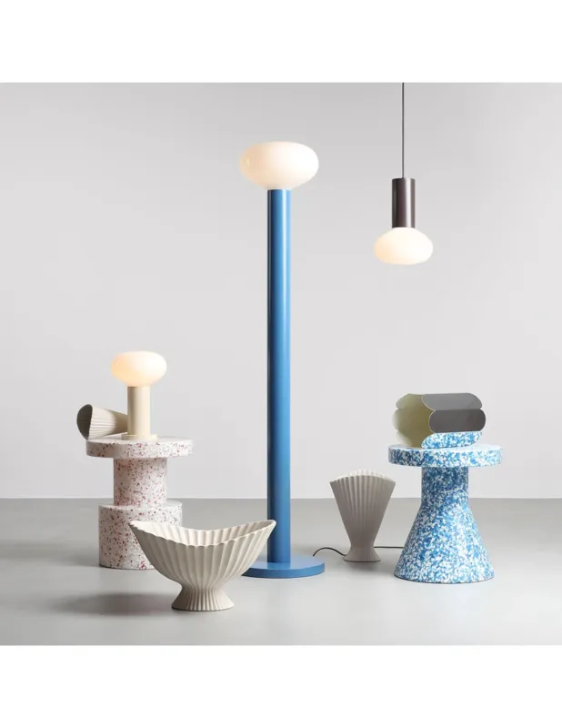 Nie przegap Lampa podłogowa szklana Flo Sky 26cm H138cm opal / niebieski Aldex