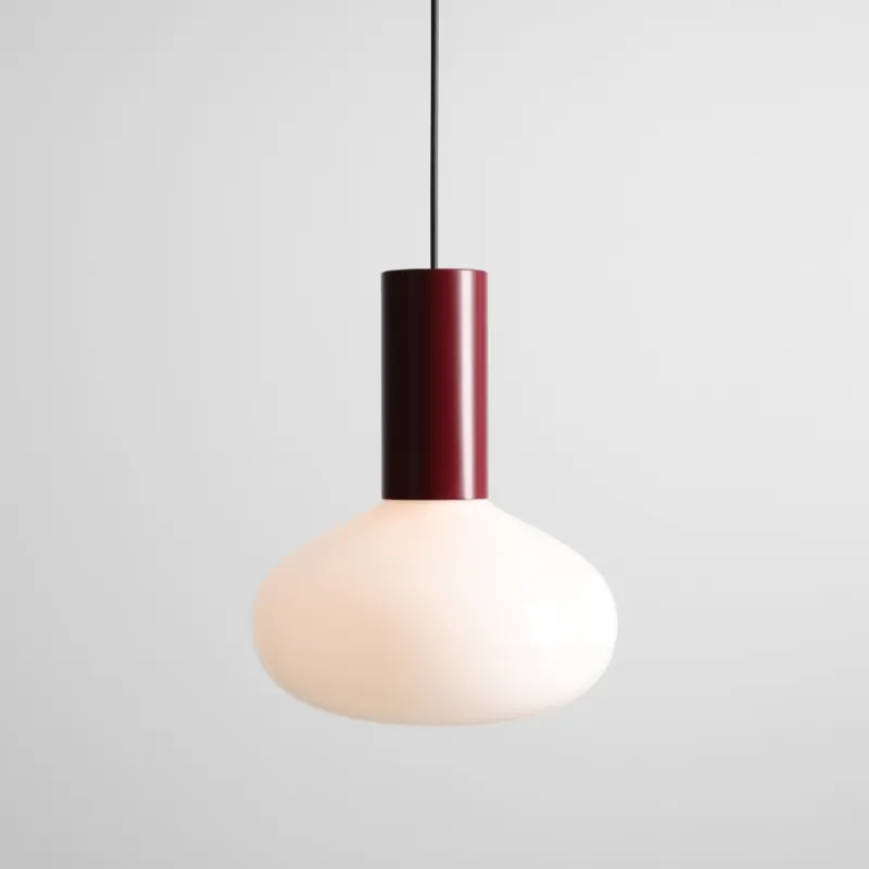 Bordowa lampa wisząca z mlecznobiałym kloszem Flo M Ruby Wysoka jakość