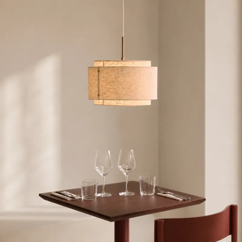 Lampa wisząca z lnianym, podwójnym abażurem Takai Nowy